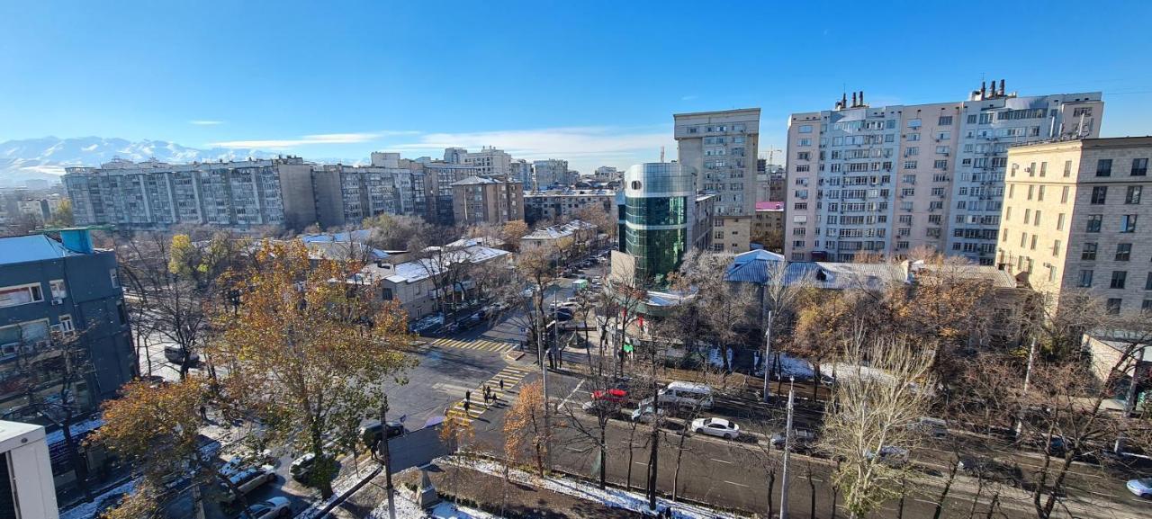 Flat In Central Bishkek Exteriör bild
